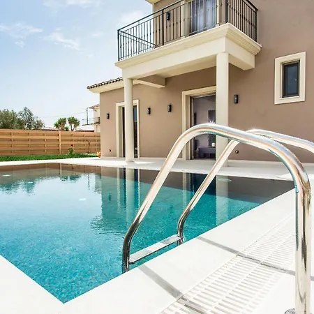 Villa Luxury Chrisi *