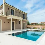Luxury Chrisi 빌라