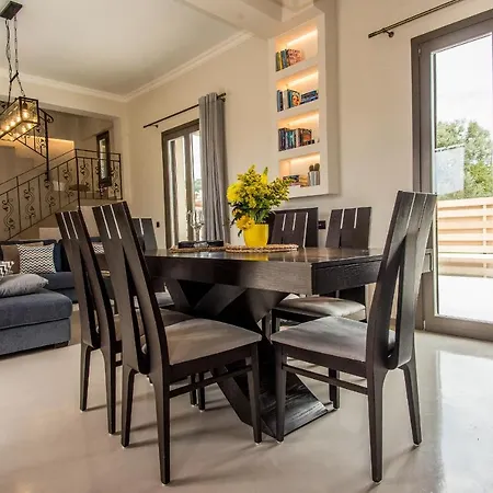 Villa Luxury Chrisi Svoronata