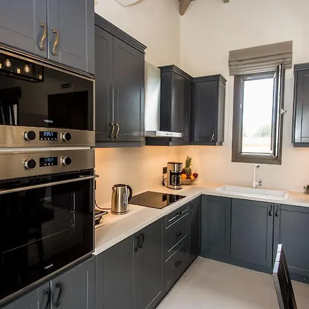 Villa Luxury Chrisi *