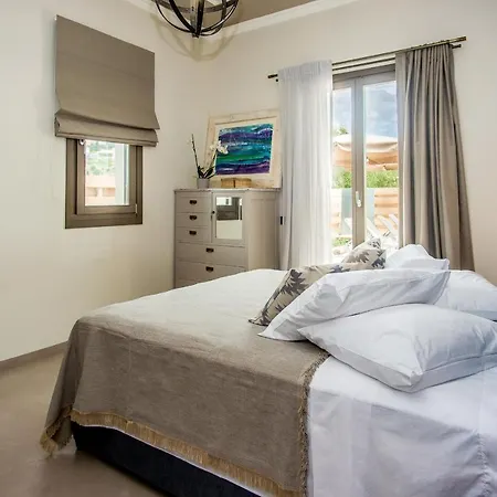 Villa Luxury Chrisi *