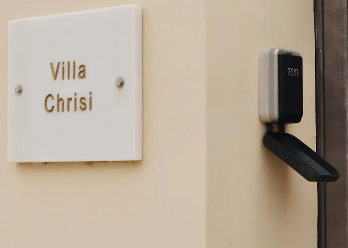 וילה Luxury Chrisi